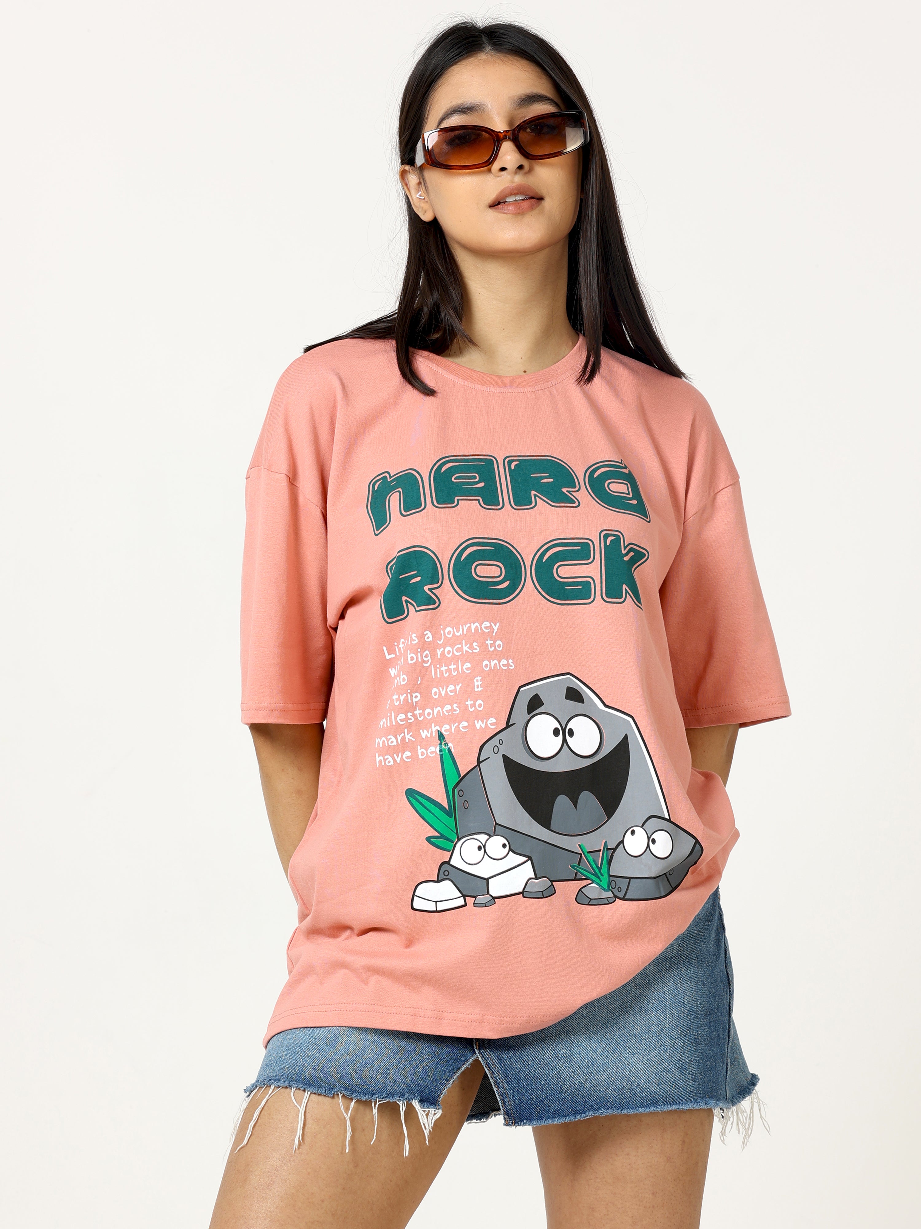 تي شيرت كبير الحجم مطبوع عليه Peach Nard Rock - للجنسين