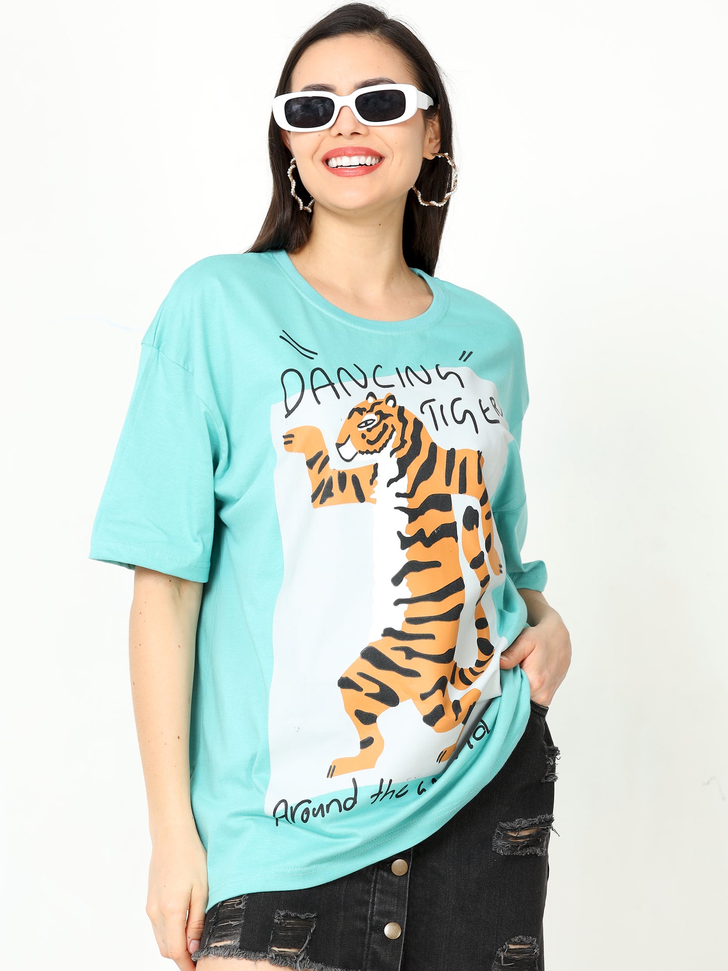 Aqua marine dancing tiger Printed Oversized T-shirt for Women