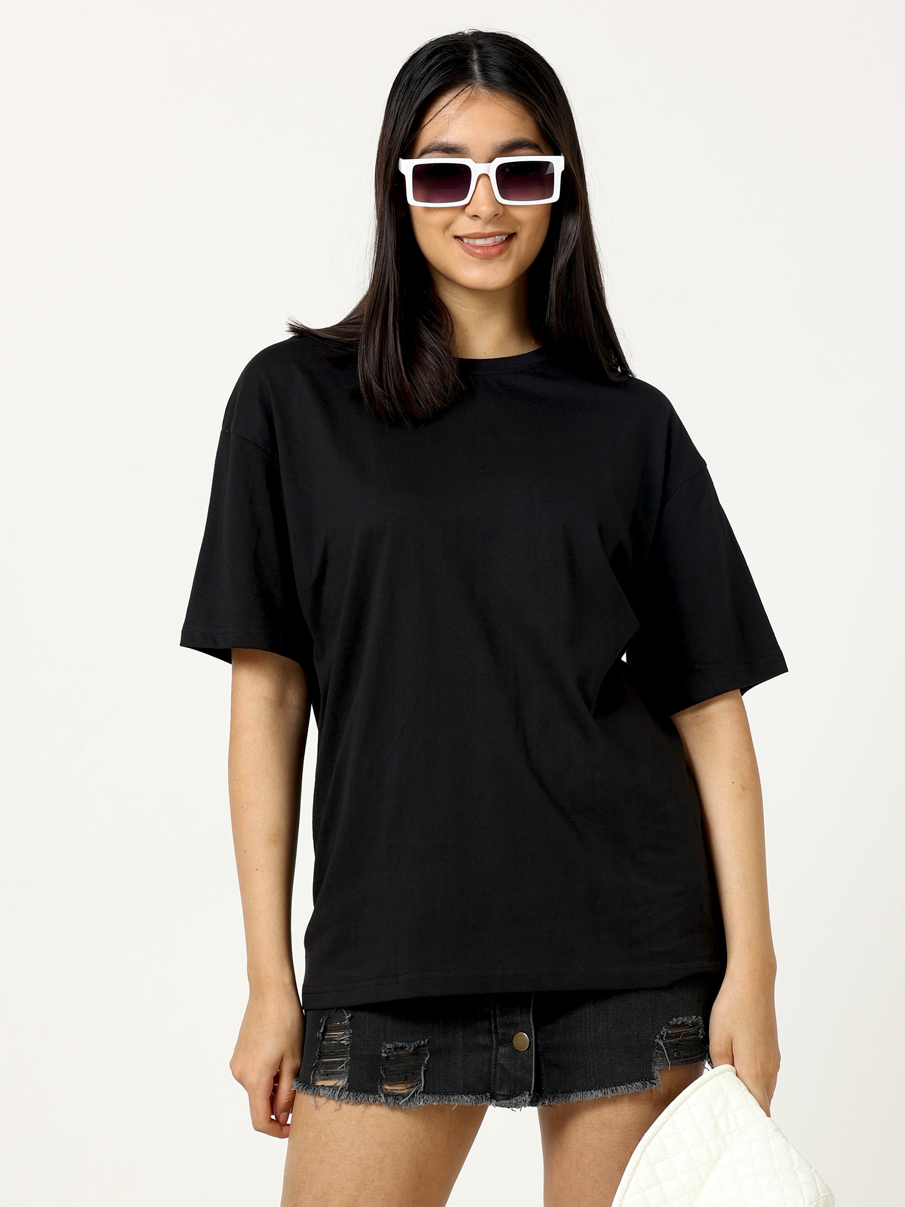 Black Oversized T-shirt - UNISEX