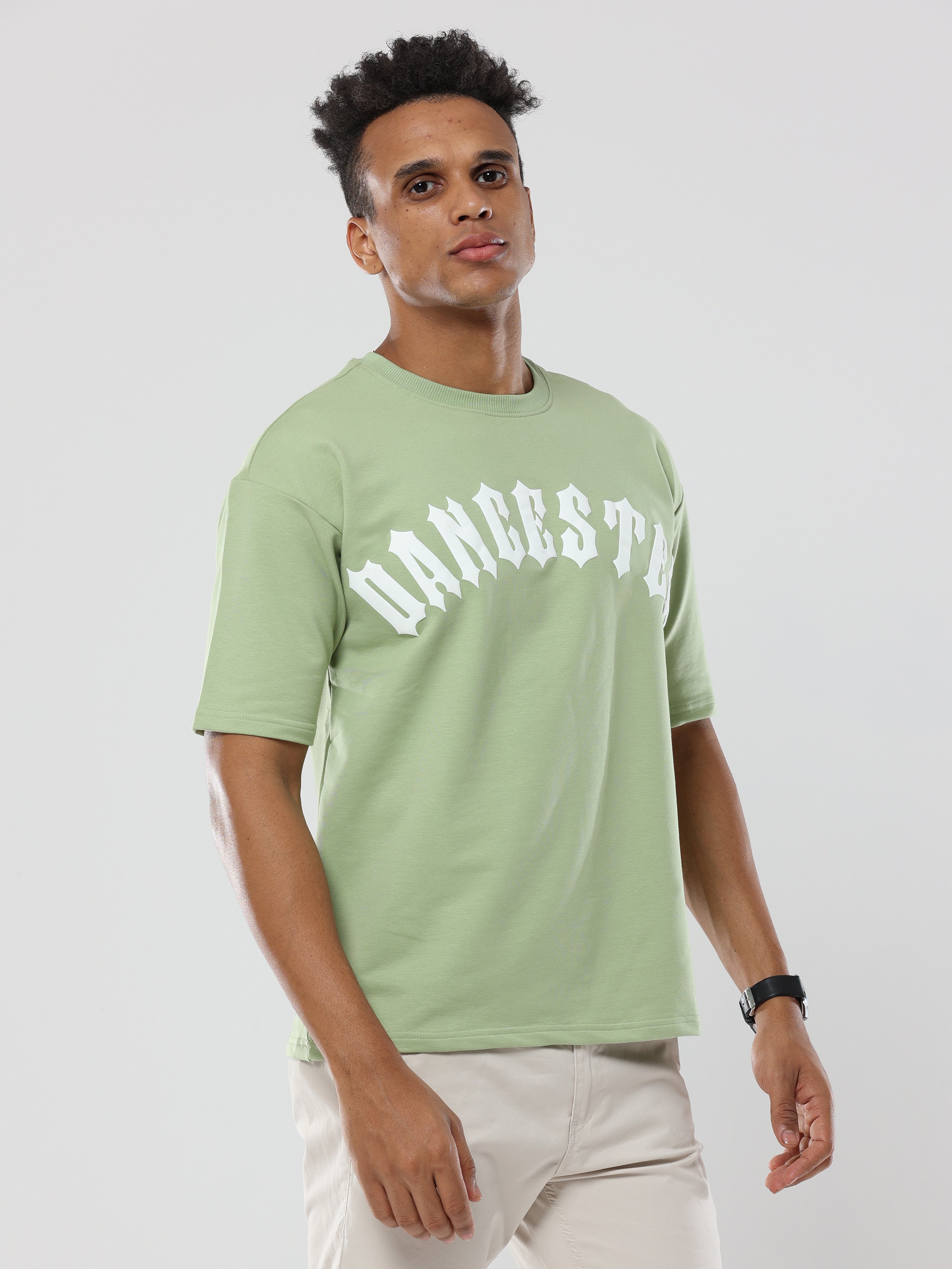 Camiseta extragrande de calidad prémium con estampado de bailarinas en color verde pista