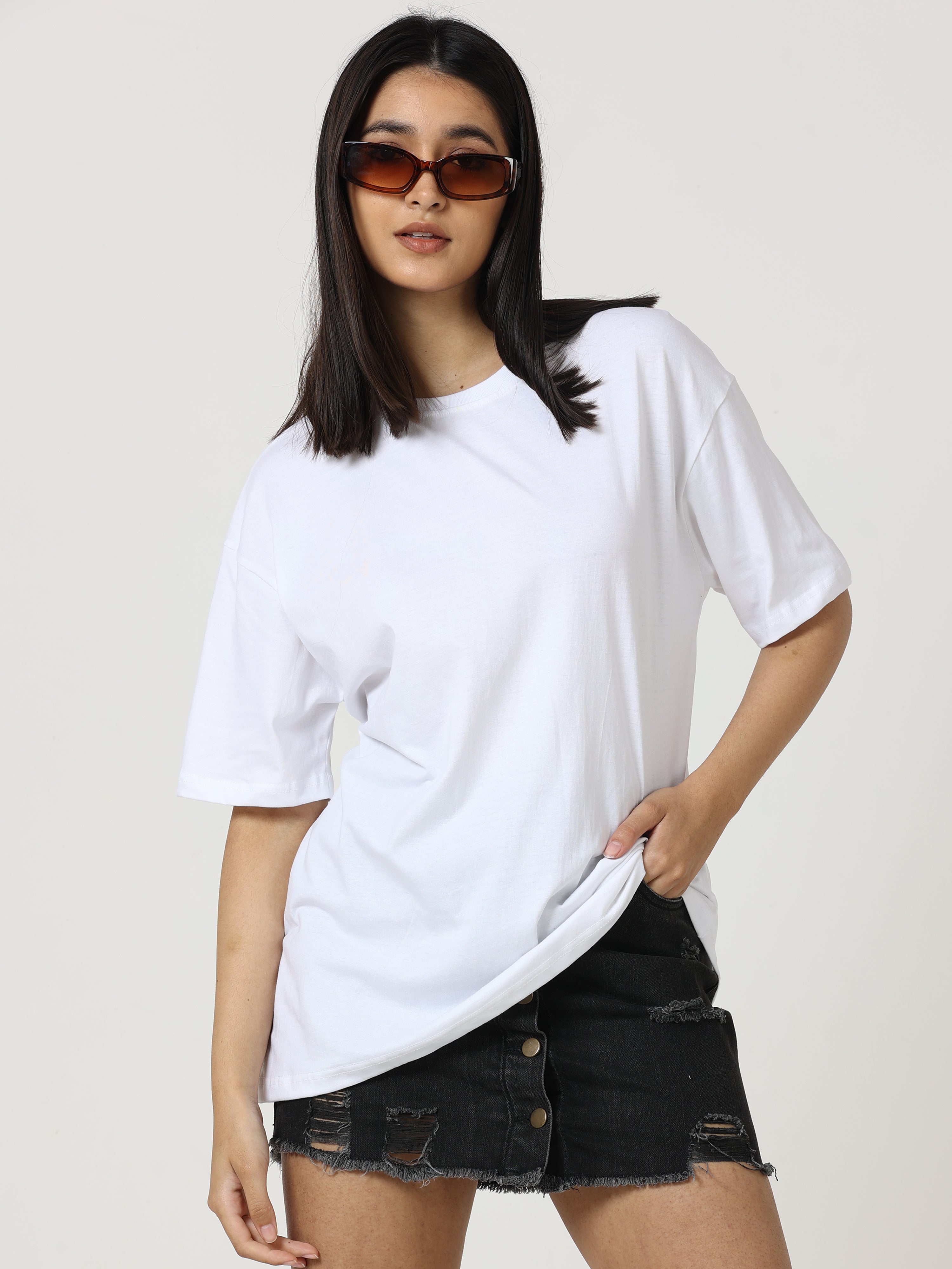 White Oversized T-shirt - UNISEX