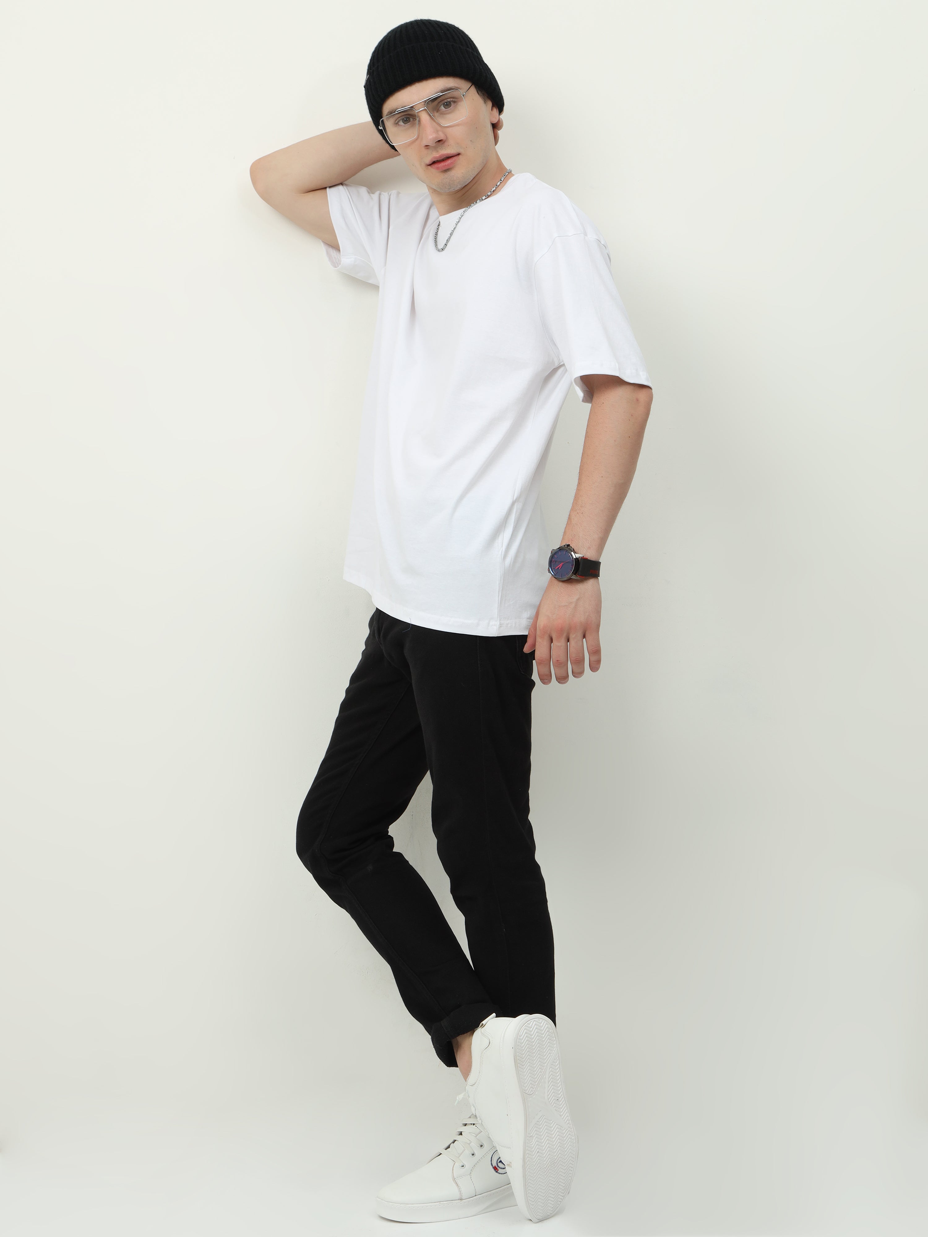White Oversized T-shirt - UNISEX