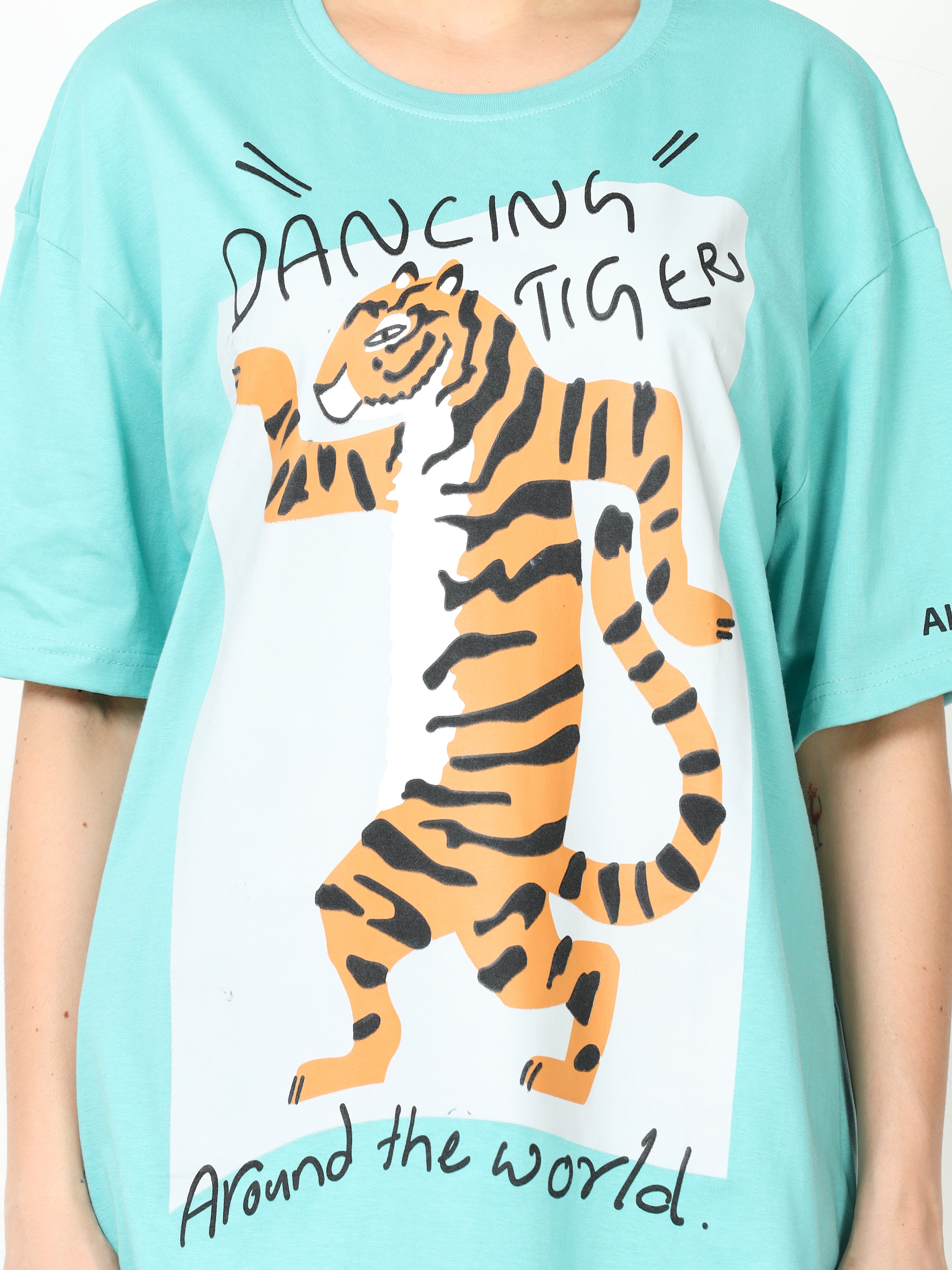 Aqua marine dancing tiger Printed Oversized T-shirt for Women