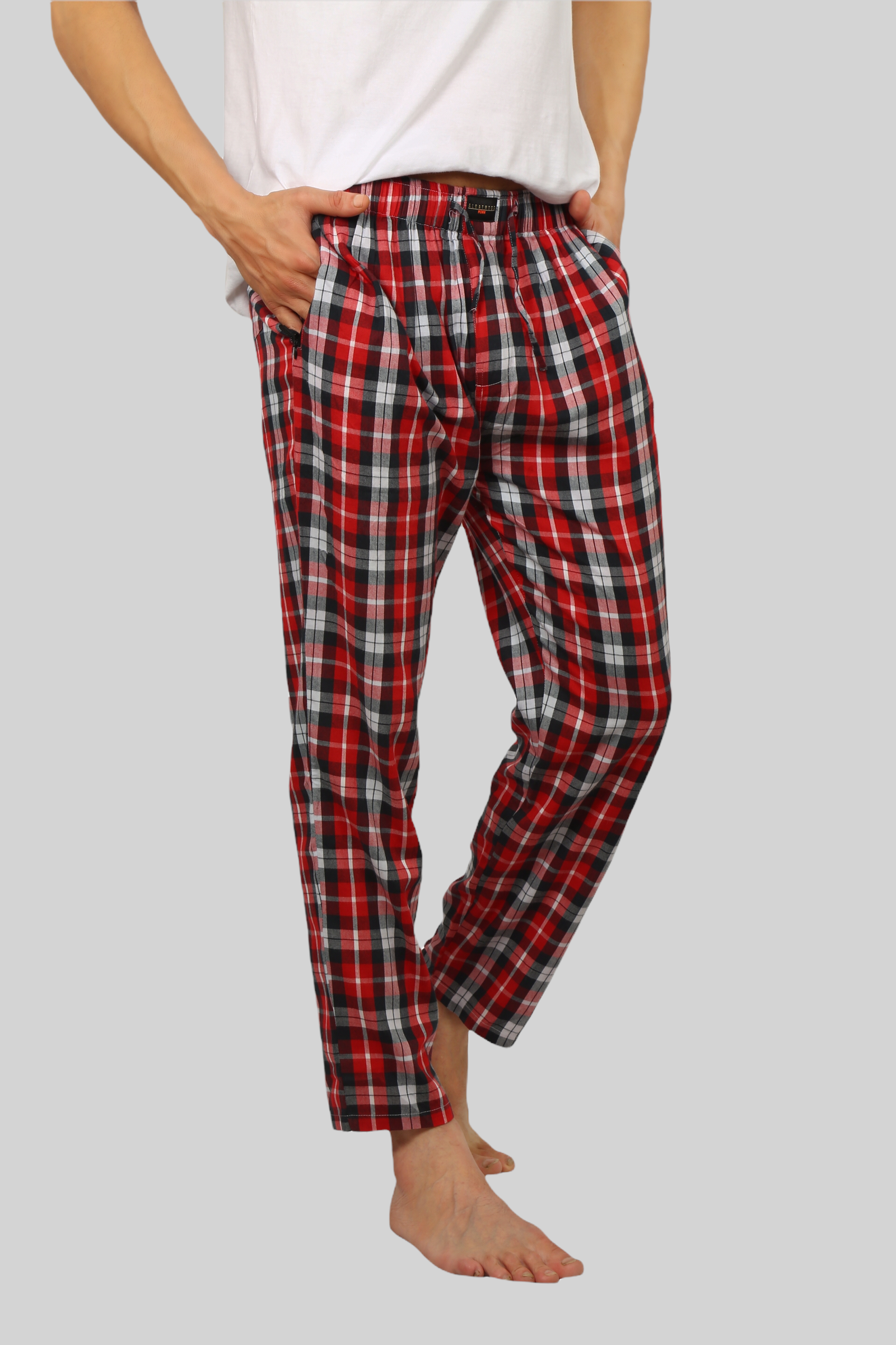 Red checkered men's pajamas 2025