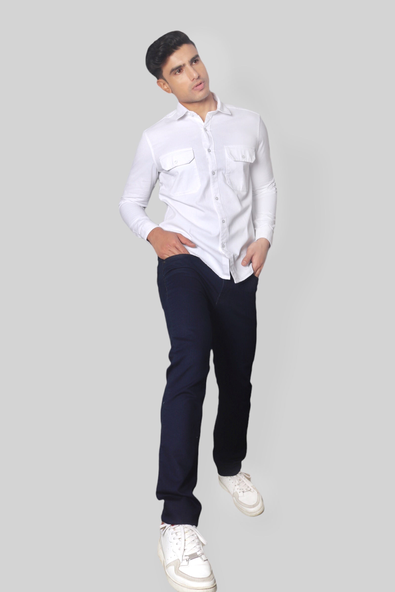 White double pocket denim shirt for men’s